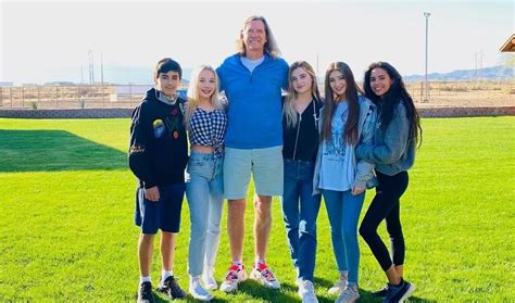 bill hutchinson net worth